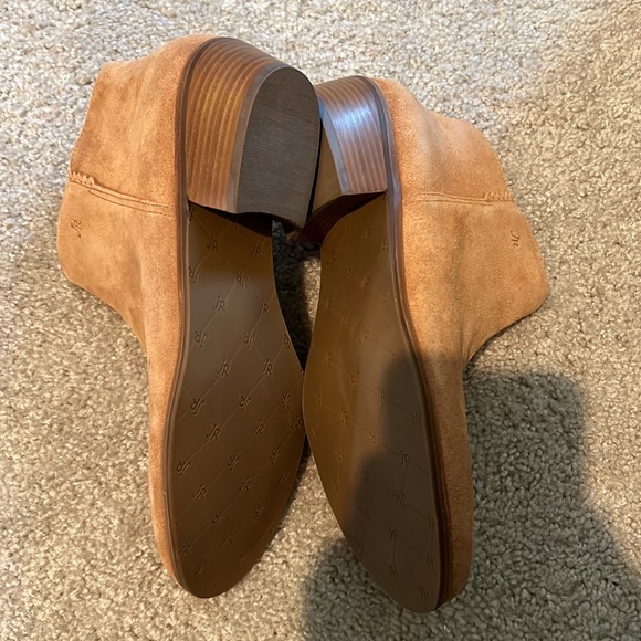 Jack Rogers tan suede booties- size 9 - Picture 4 of 4